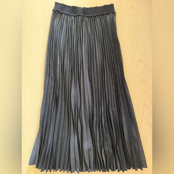 Anne Fontaine Dresses & Skirts - Anne Fontaine dark blue indigo  unicorn skirt Size S